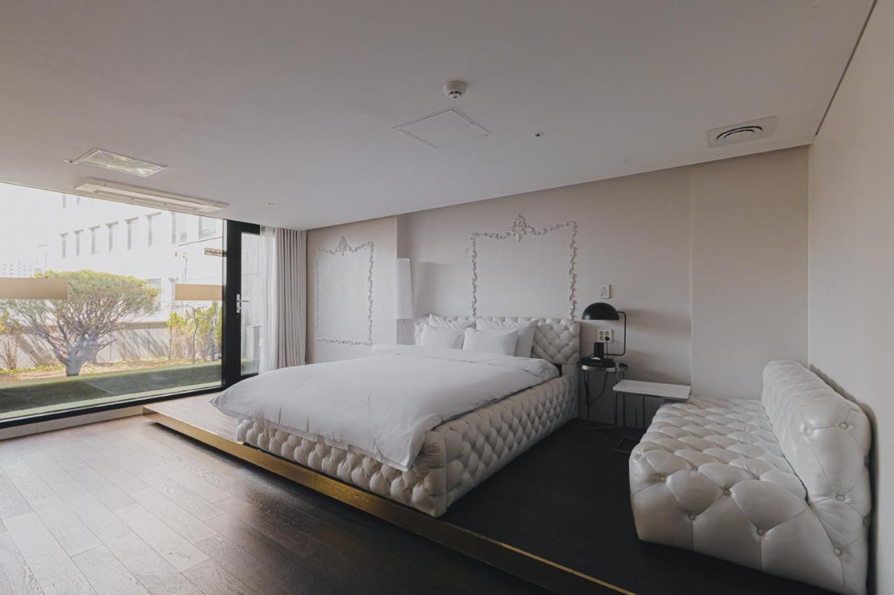 Gwangju Metropolitan City Acc Design Hotel מראה חיצוני תמונה