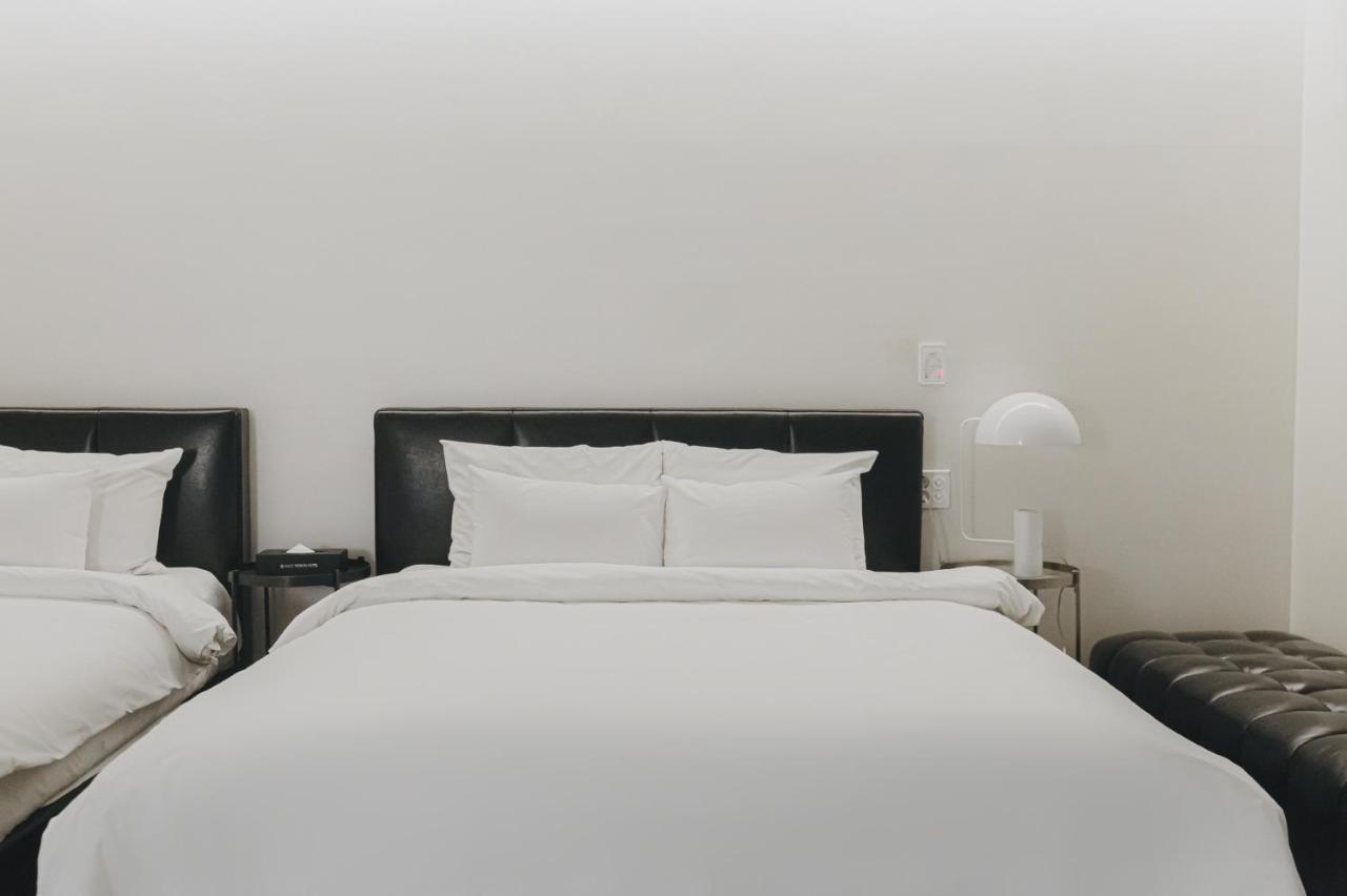Gwangju Metropolitan City Acc Design Hotel מראה חיצוני תמונה