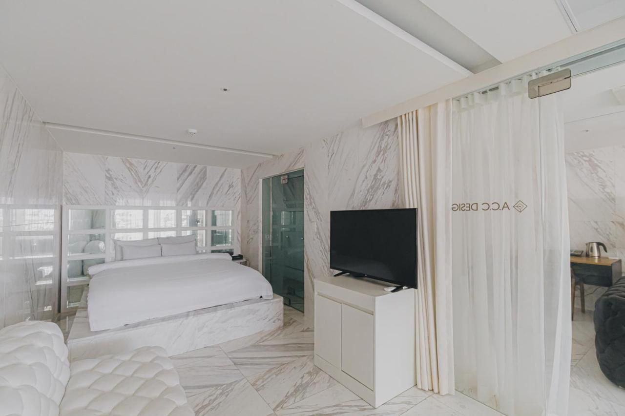 Gwangju Metropolitan City Acc Design Hotel מראה חיצוני תמונה