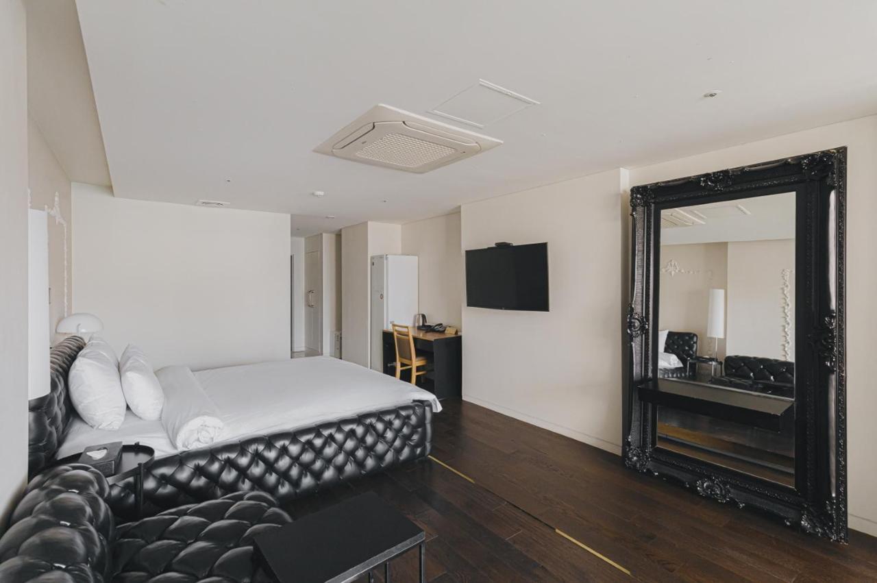 Gwangju Metropolitan City Acc Design Hotel מראה חיצוני תמונה