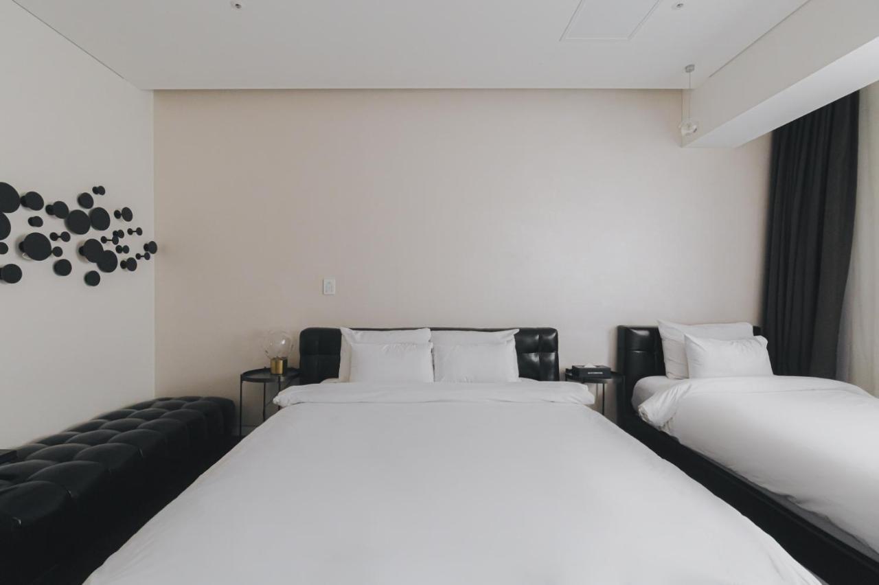 Gwangju Metropolitan City Acc Design Hotel מראה חיצוני תמונה