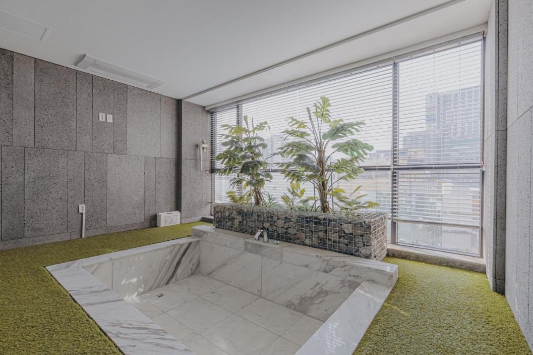 Gwangju Metropolitan City Acc Design Hotel מראה חיצוני תמונה