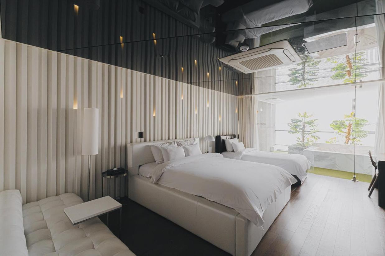 Gwangju Metropolitan City Acc Design Hotel מראה חיצוני תמונה